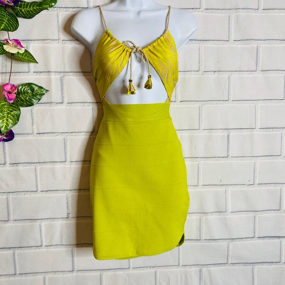 jaye.e Dresses & Skirts - Jaye.e Lime Green Bodycon Skirt Size S  NWT